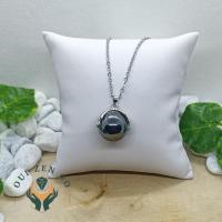 Pendentif mano hematite 1